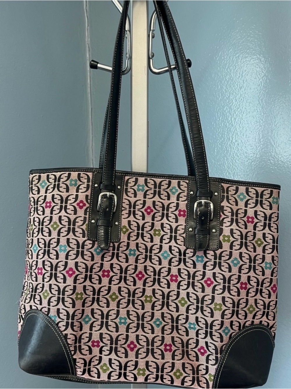 Vintage Fossil Multicolor Logo Pattern Tote with Black Trim